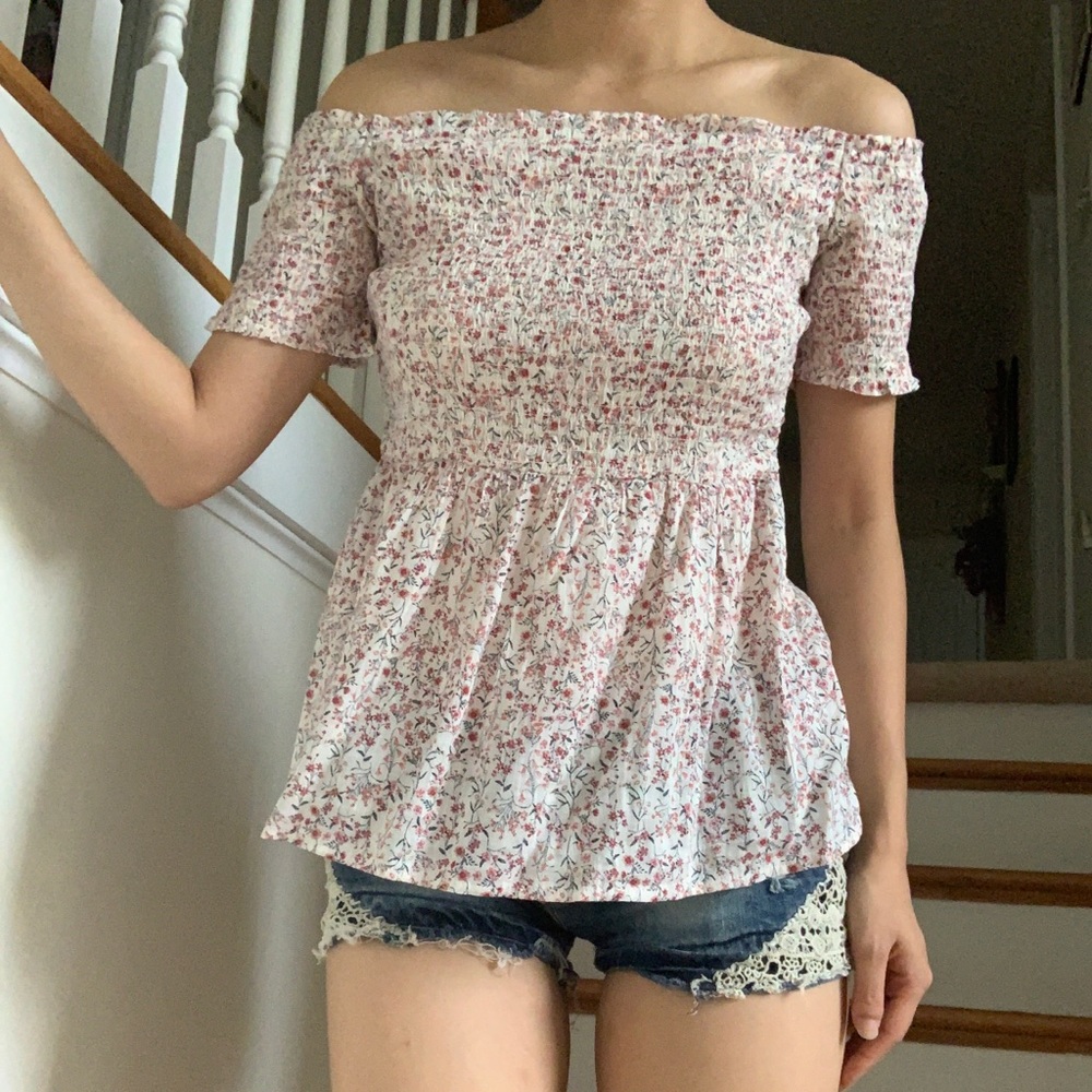 🌸 Old Navy Floral Smock Top 🌸